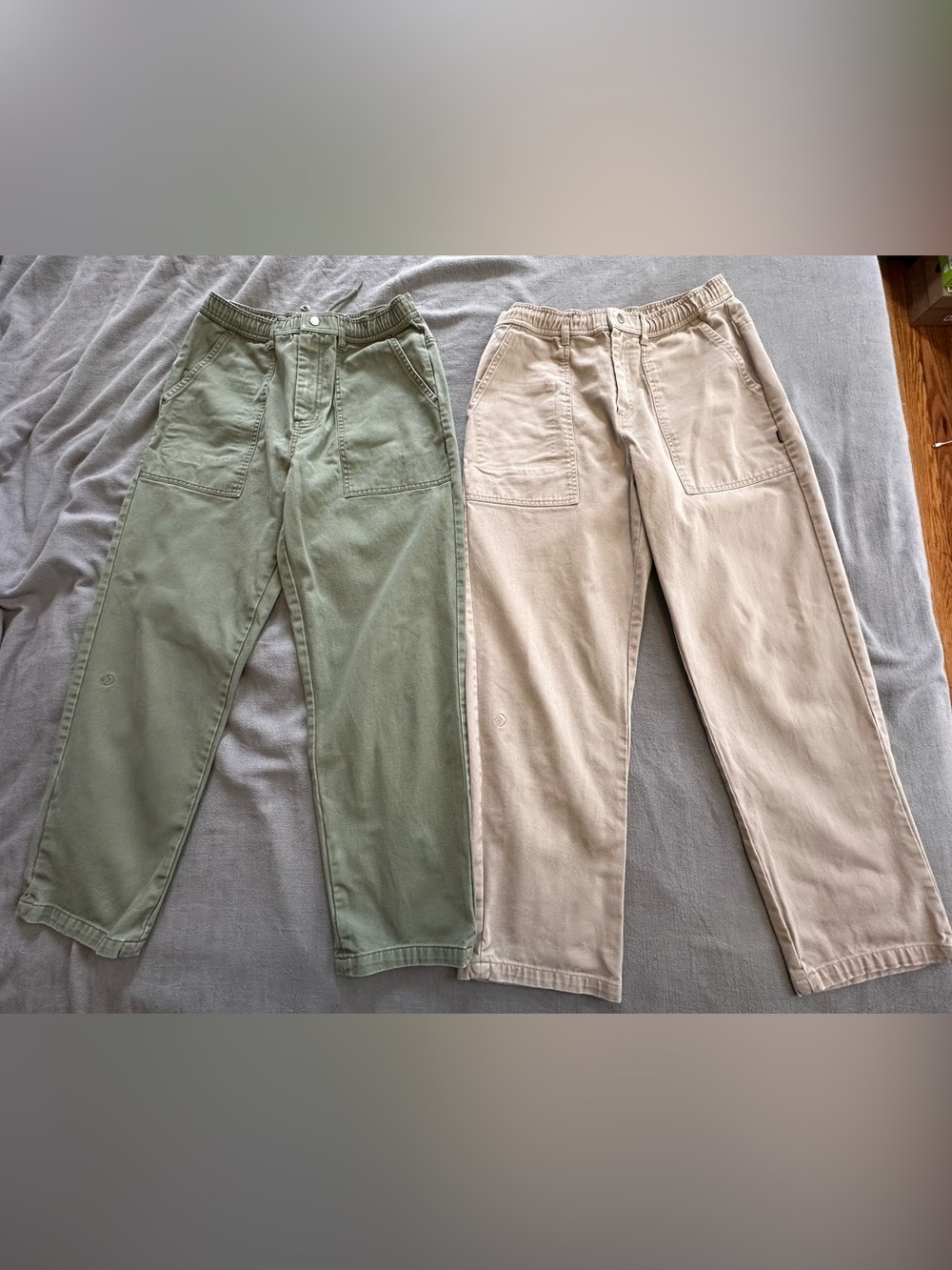 Converse Men's skateboarding chino pants in olive and tan